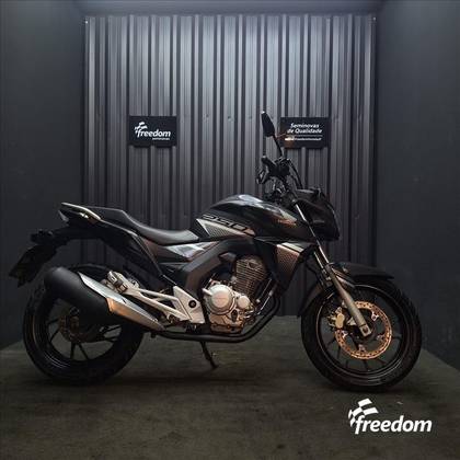 HONDA CB TWISTER 